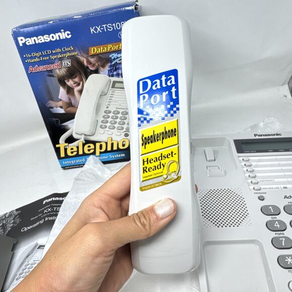 PANASONIC KX-TS108W ANALOG TELEPHONE New In Open Box - Picture 5 of 8